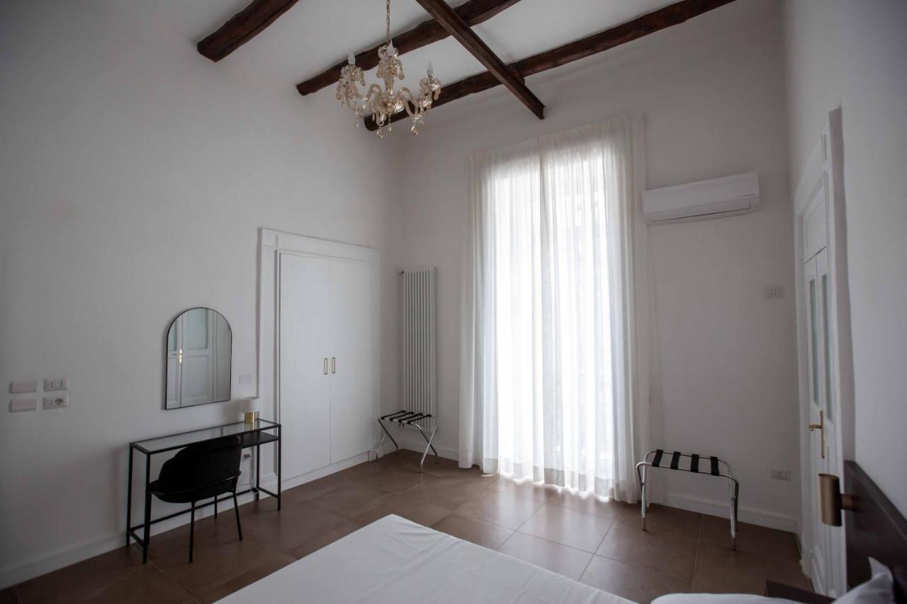 Domus Delia Luxury Apartment Napoli Ngoại thất bức ảnh